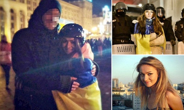 Wanita Demonstran Jatuh Cinta pada Polisi Ukraina
